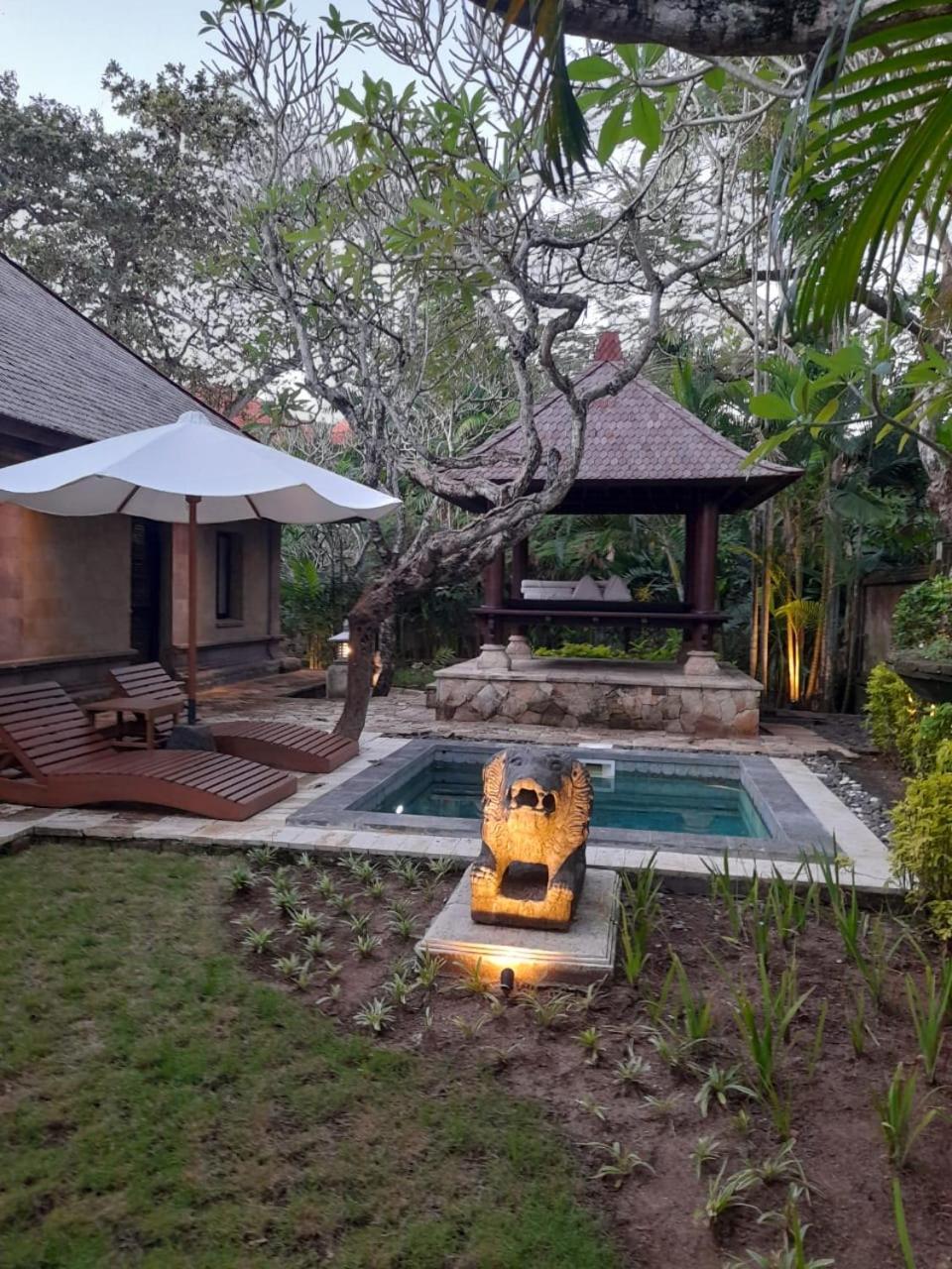 The Royal Beach Seminyak Eksteriør bilde
