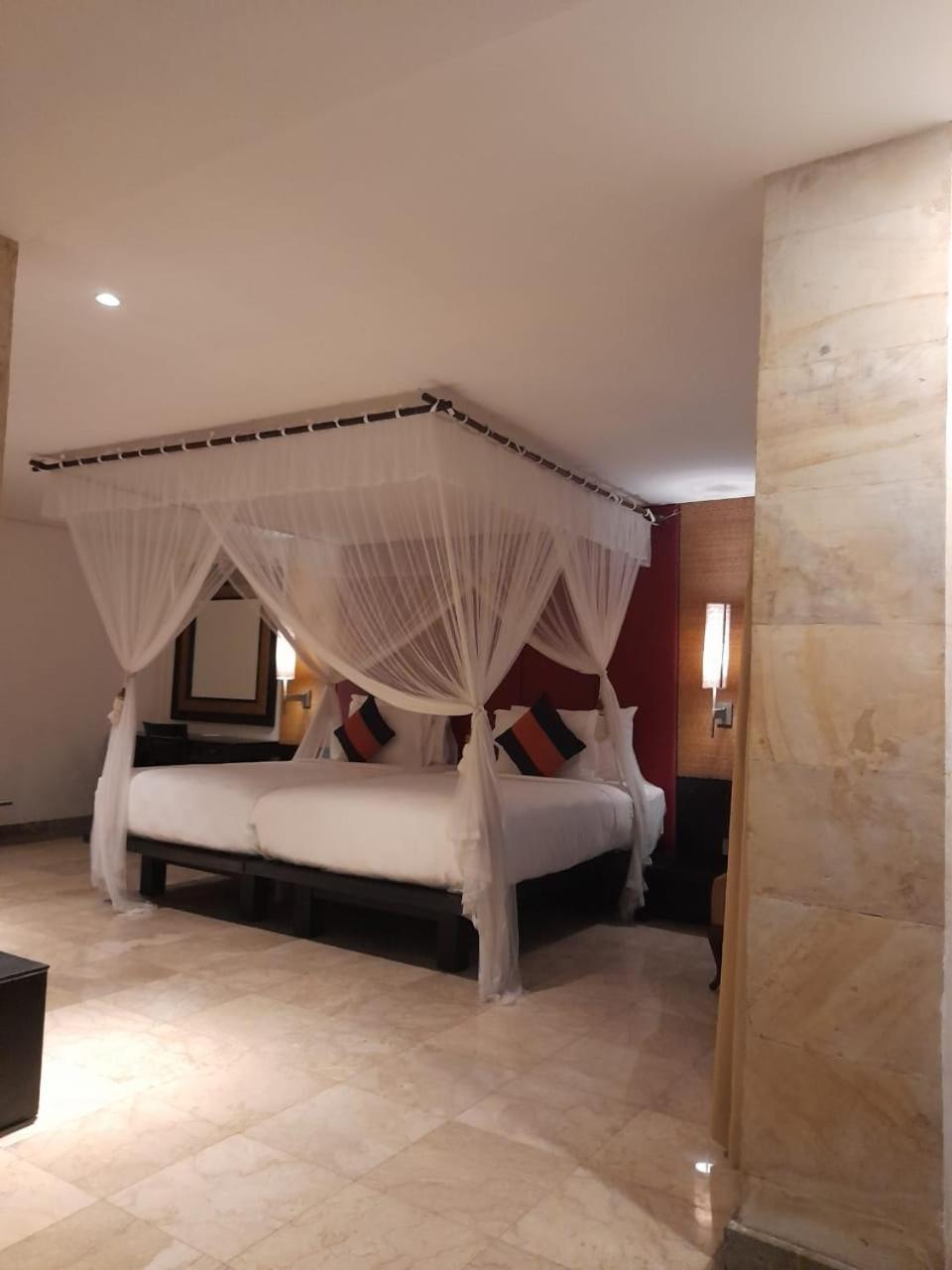 The Royal Beach Seminyak Eksteriør bilde
