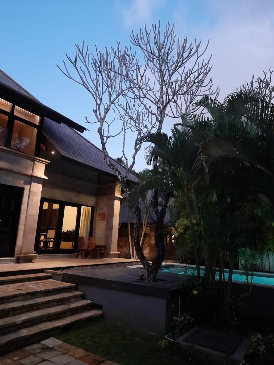 The Royal Beach Seminyak Eksteriør bilde